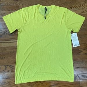 Lululemon Metal Vent Breathe SS
